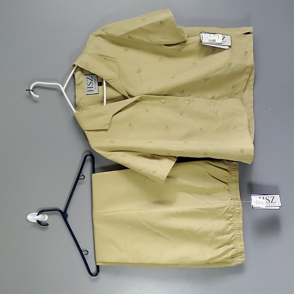 HSZ Studio,  pale green, pants, size medium - Picture 2 of 12